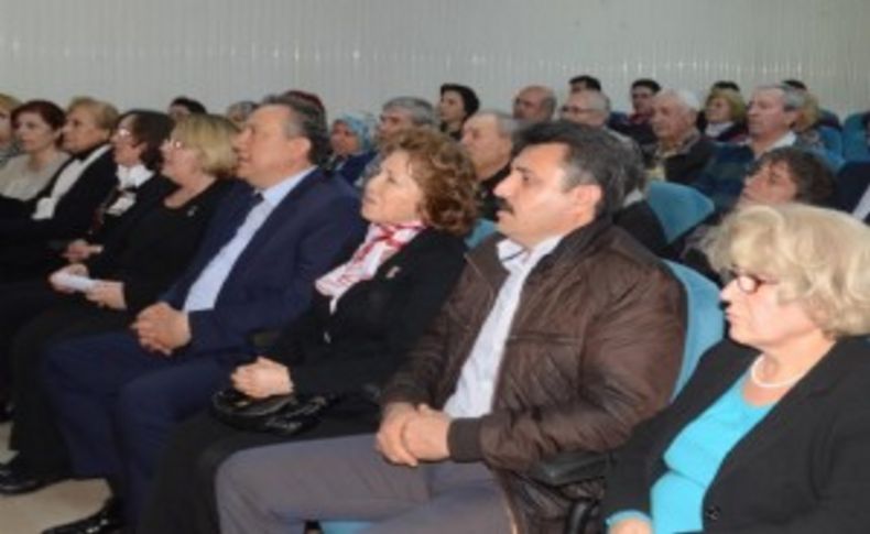 'Uğur Mumcu Dikili’de Anıldı'
